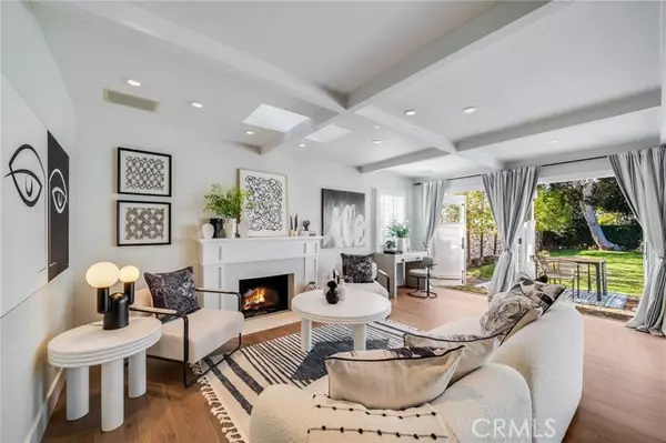 Laguna Beach, CA 92651,360 Diamond Street