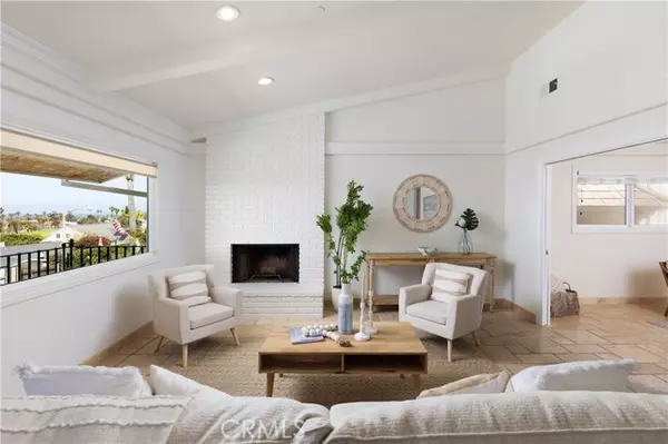 San Clemente, CA 92672,318 Avenida Costanso