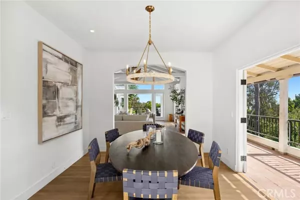 Laguna Beach, CA 92651,31402 Ocean View