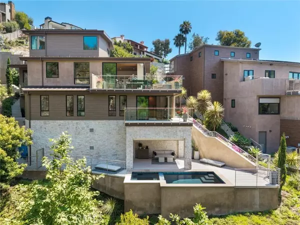 Laguna Beach, CA 92651,702 Diamond