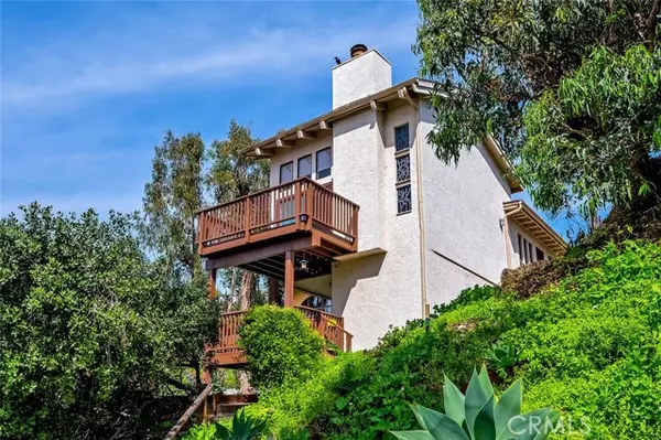 Laguna Beach, CA 92651,421 Loma Terrace