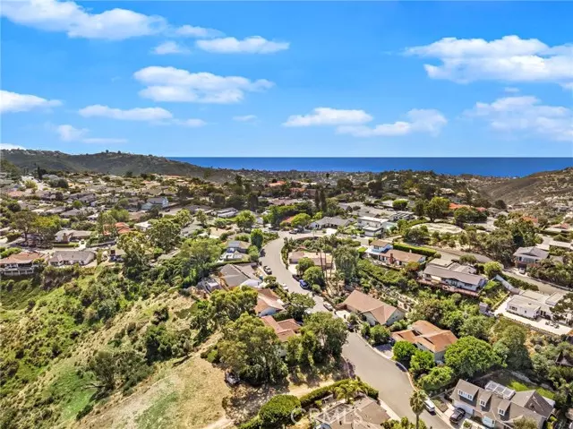 Laguna Beach, CA 92651,3030 Mountain View Dr
