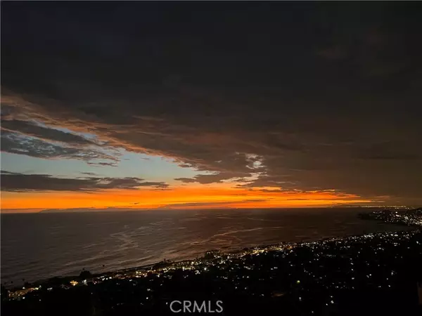 2378 Crestview Drive, Laguna Beach, CA 92651