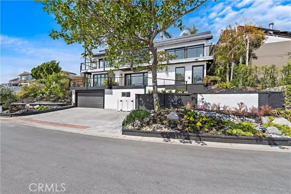 Laguna Beach, CA 92651,866 Coast View Drive