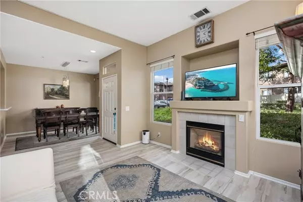 Aliso Viejo, CA 92656,38 Red Bud