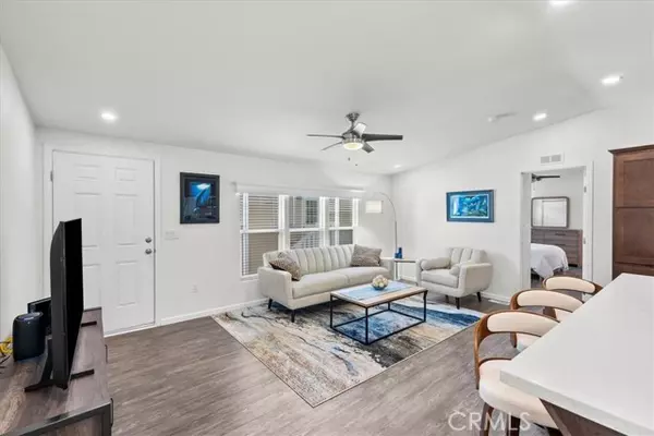 Huntington Beach, CA 92646,21851 Newland Street #46