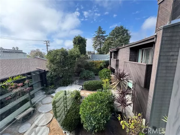 Laguna Beach, CA 92651,339 Cypress Drive