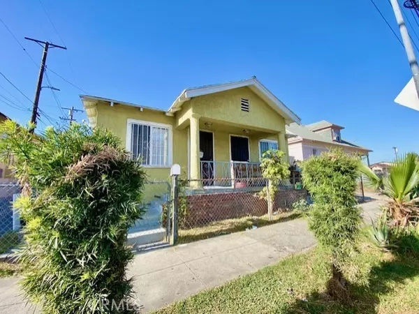 2411 Griffith Avenue, Los Angeles, CA 90011