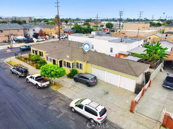 6828 S San Pedro Street, Los Angeles, CA 90003