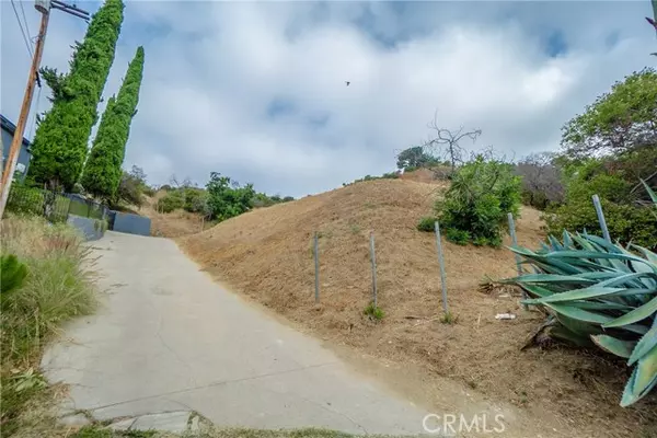 Los Angeles, CA 90065,3597 E Loma Lada Dr