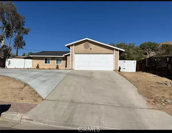 23932 Tahquitz Road, Apple Valley, CA 92307