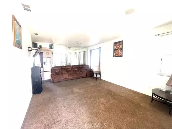 Adelanto, CA 92301,10886 Thorndale Street