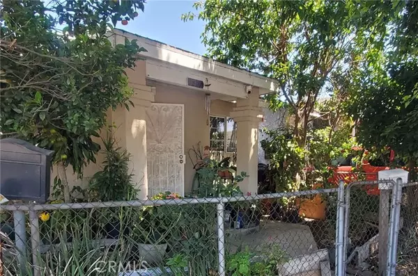 6300 Holmes Avenue, Los Angeles, CA 90001
