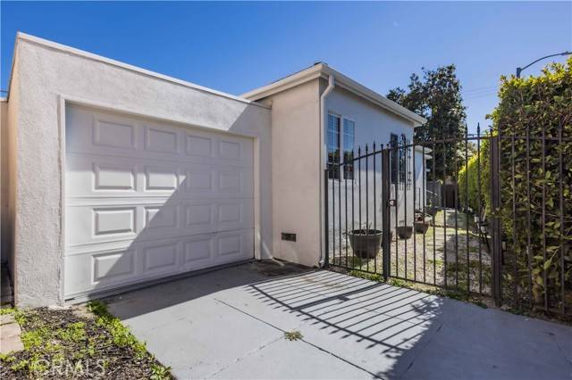 2820 S La Brea Avenue, Los Angeles, CA 90016