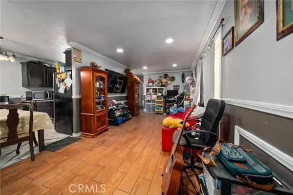 Los Angeles, CA 90002,9514 Juniper Street