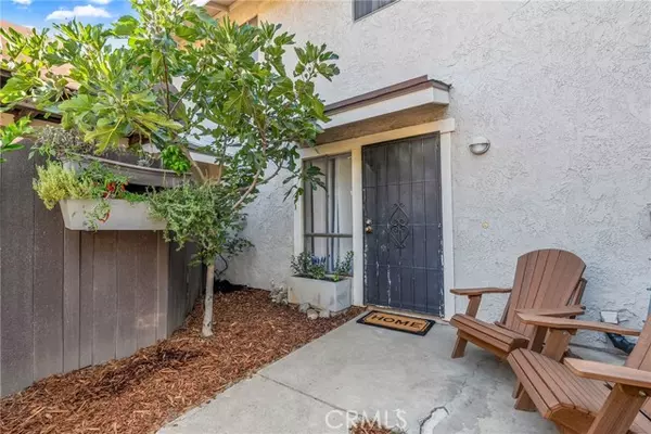 Pomona, CA 91767,176 Whitney Avenue #2