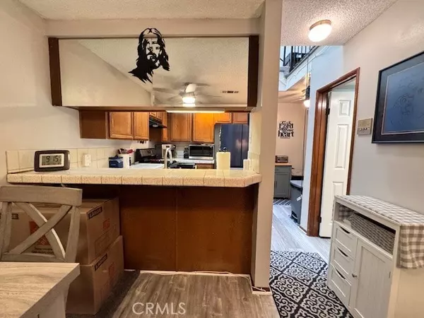 Glendale, CA 91202,543 W Stocker