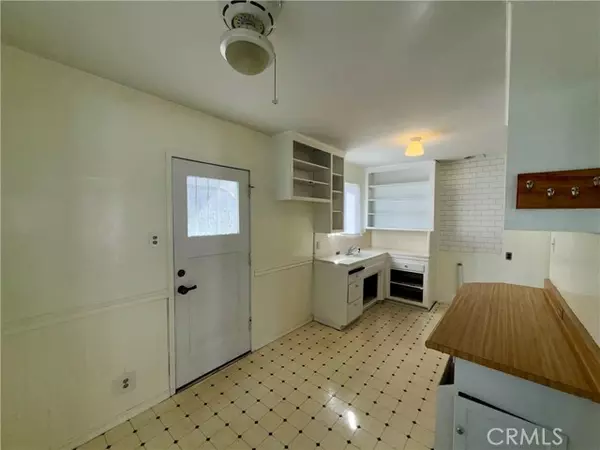 Montebello, CA 90640,425 Valera Drive