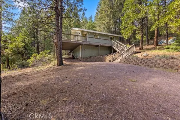 6885 Almanor Lake Estates Drive, Lake Almanor, CA 96137