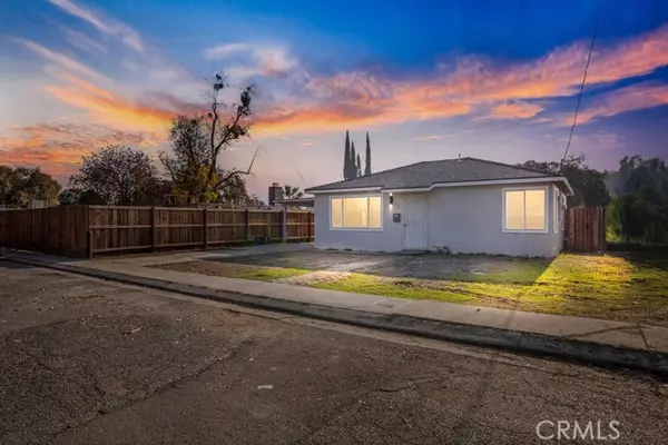 913 W Santa Fe Avenue, Merced, CA 95340