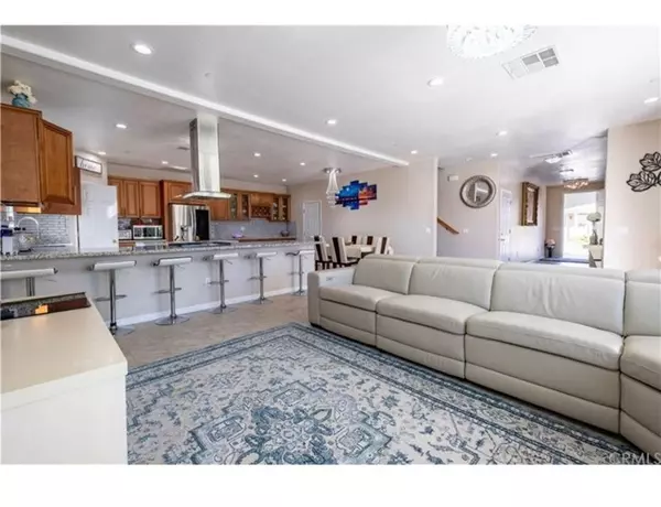 San Bernardino, CA 92407,5491 N Pinnacle Lane