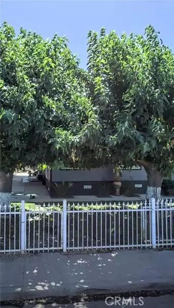 7161 Bobbie Ave, Winton, CA 95301