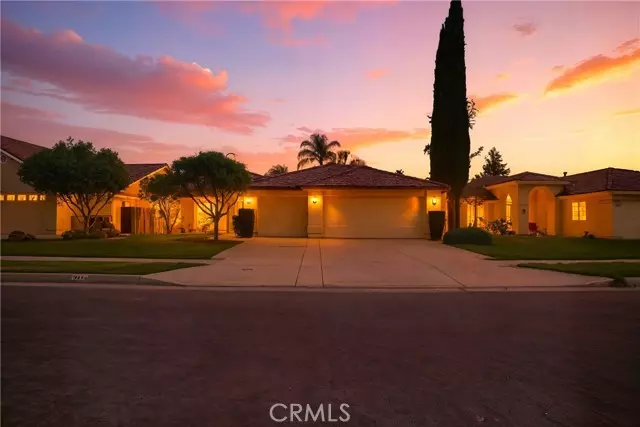 2476 Plumwood Way, Madera, CA 93637