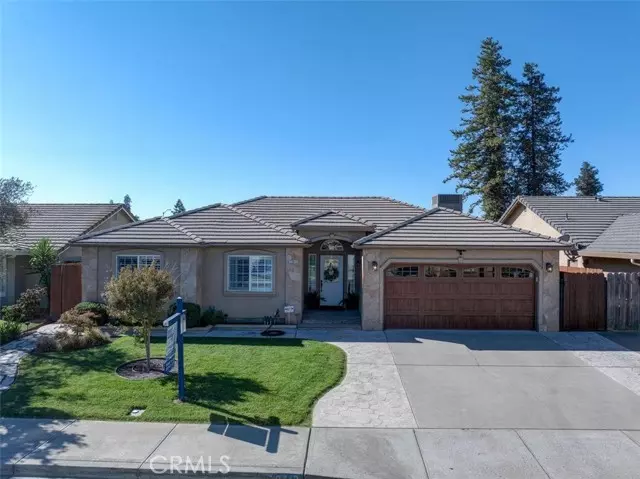 20443 Songbird Way, Hilmar, CA 95324