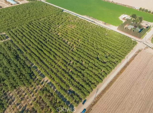 2 Longview Rd, Livingston, CA 95334