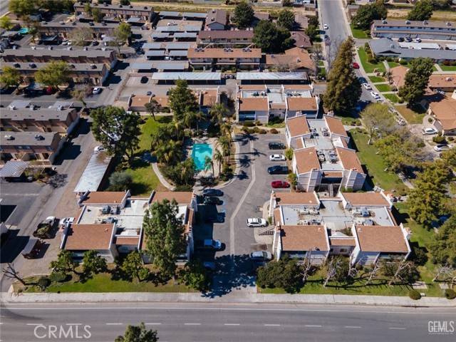 5001 Appleblossom Drive, Bakersfield, CA 93309