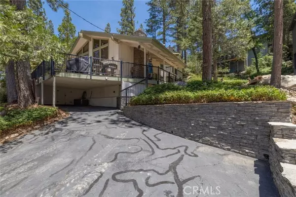 37731 Shoreline Drive, Bass Lake, CA 93604
