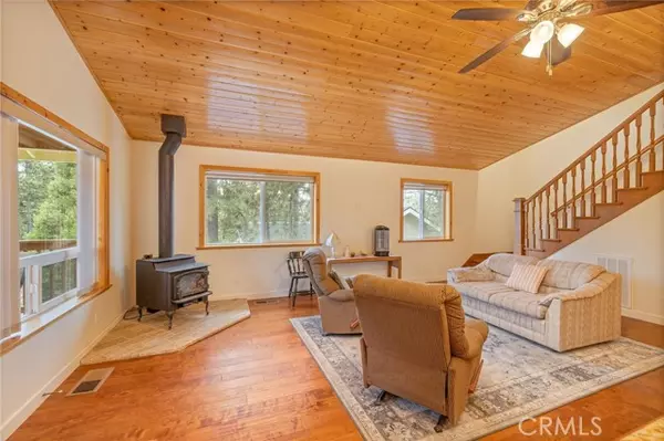 Bass Lake, CA 93604,37745 Marina View