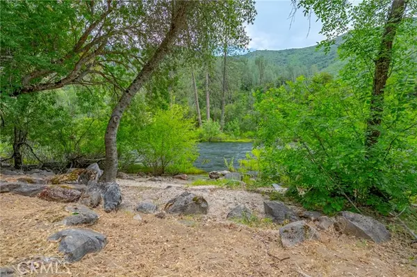 9977 Incline Road, El Portal, CA 95318