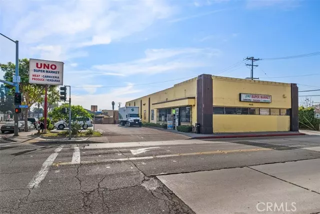 5658 Clara Street, Bell Gardens, CA 90201
