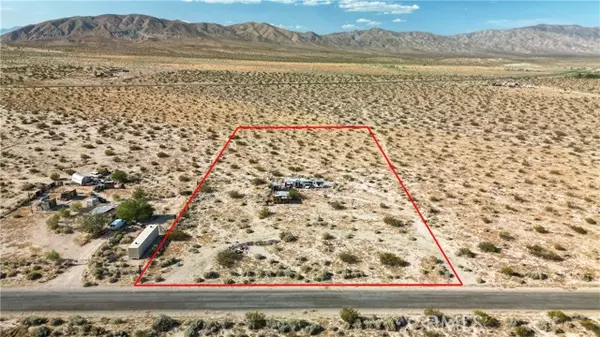 10313 E Lake Road, Cantil, CA 93519