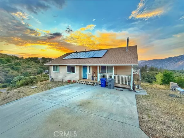 3210 Oakwood Drive, Julian, CA 92036
