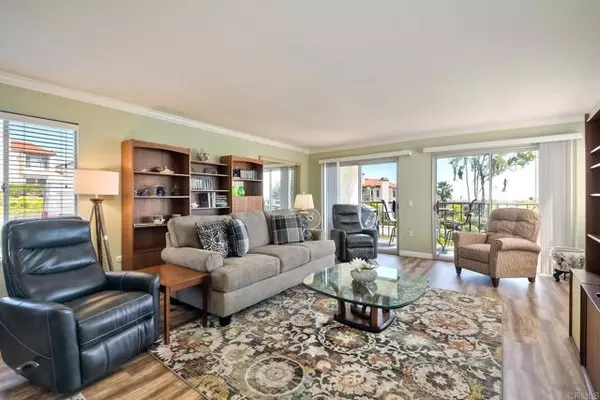 Carlsbad, CA 92011,916 Caminito Estrada #B