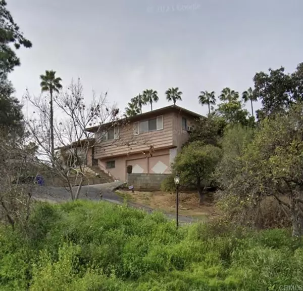 434 Bear Valley Parkway, Escondido, CA 92025