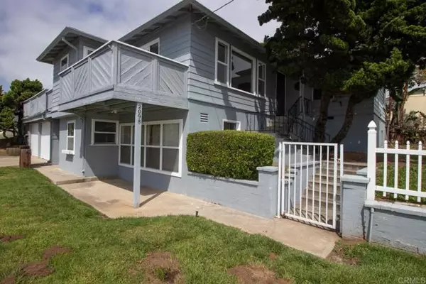 2098 Chestnut Avenue, Carlsbad, CA 92008