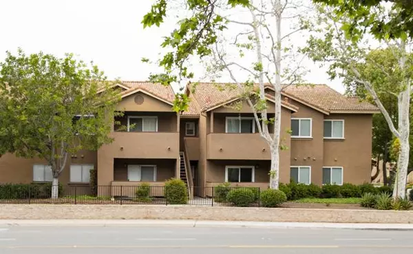 214 Woodland Parkway #105, San Marcos, CA 92069