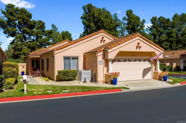 2136 Royal Lytham Gln, Escondido, CA 92026