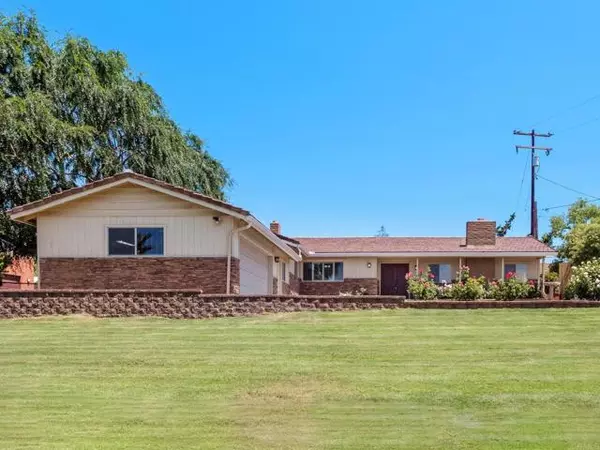 1712 Via Alegre, Escondido, CA 92027