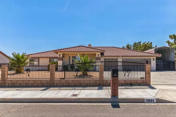 13931 Falling Leaf, Apple Valley, CA 92307