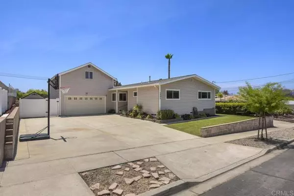 5995 Samuel St, La Mesa, CA 91942