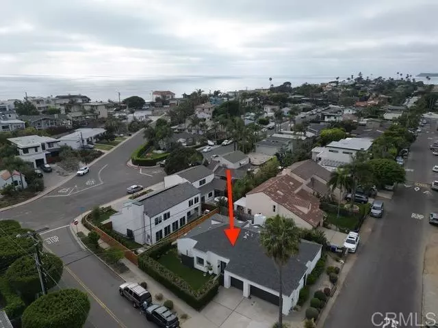 Solana Beach, CA 92075,210 Estrella Street