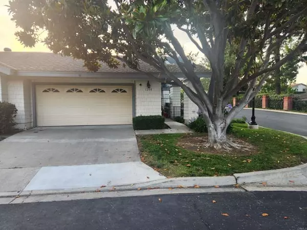 1208 Via Viento Suave, San Marcos, CA 92078