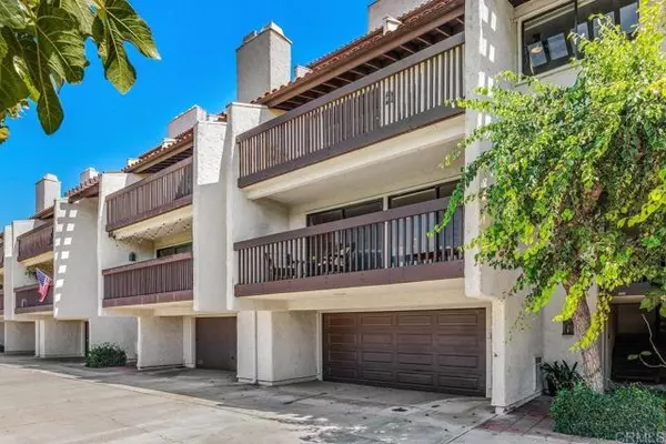 2504 Navarra Drive #202, Carlsbad, CA 92009