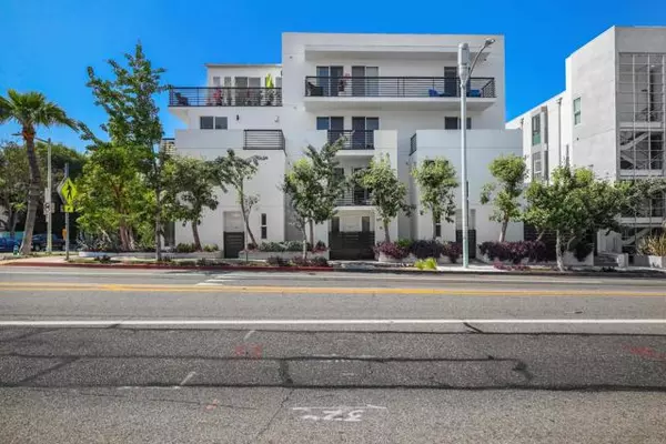 West Hollywood, CA 90046,1283 Havenhurst Drive #101