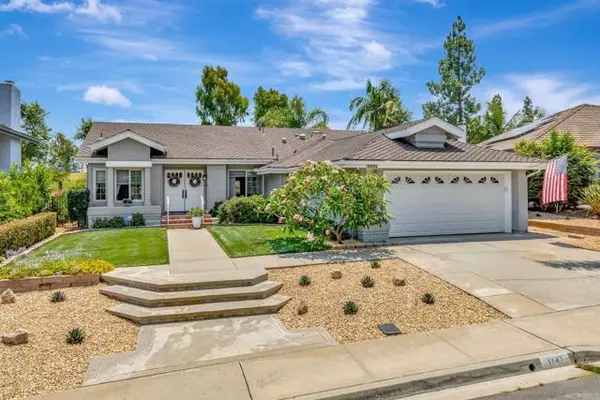 1141 Countrywood Lane, Vista, CA 92081