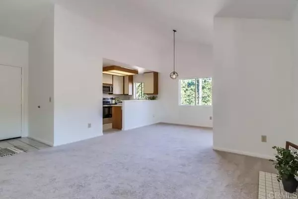 Rancho Bernardo (san Diego), CA 92127,11275 Avenida De Los Lobos #C